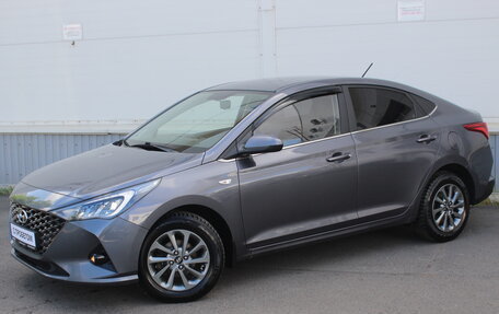 Hyundai Solaris II рестайлинг, 2021 год, 1 350 000 рублей, 2 фотография