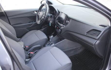 Hyundai Solaris II рестайлинг, 2021 год, 1 350 000 рублей, 8 фотография
