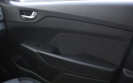 Hyundai Solaris II рестайлинг, 2021 год, 1 350 000 рублей, 22 фотография