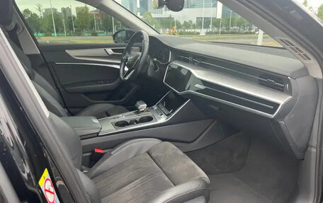 Audi A6, 2022 год, 11 фотография
