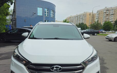 Hyundai Tucson III, 2017 год, 2 000 000 рублей, 2 фотография