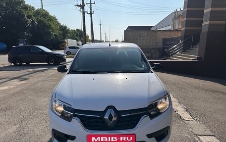 Renault Logan II, 2018 год, 670 000 рублей, 6 фотография