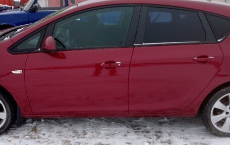 Opel Astra J, 2011 год, 660 000 рублей, 4 фотография