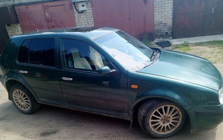 Volkswagen Golf IV, 1998 год, 255 000 рублей, 1 фотография