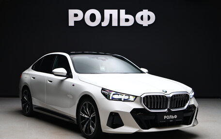 BMW 5 серия, 2023 год, 8 300 000 рублей, 1 фотография