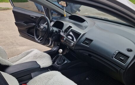 Honda Civic VIII, 2009 год, 750 000 рублей, 6 фотография