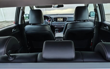 KIA Sportage IV рестайлинг, 2019 год, 2 300 000 рублей, 6 фотография