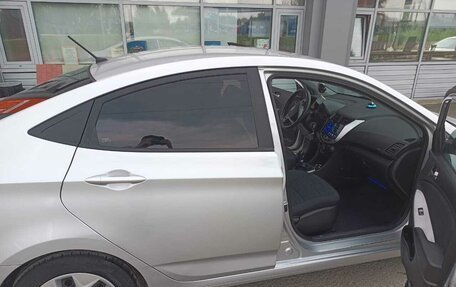 Hyundai Solaris II рестайлинг, 2016 год, 1 130 000 рублей, 4 фотография