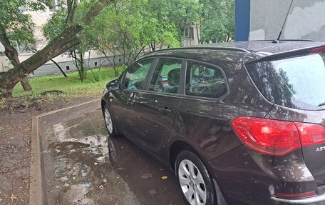 Opel Astra J, 2014 год, 850 000 рублей, 4 фотография