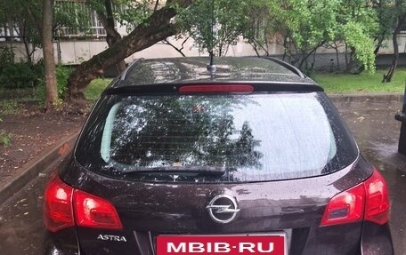 Opel Astra J, 2014 год, 850 000 рублей, 11 фотография