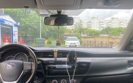 Toyota Corolla, 2015 год, 1 700 000 рублей, 6 фотография