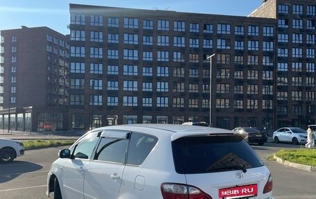 Toyota Ipsum II, 2004 год, 799 999 рублей, 3 фотография