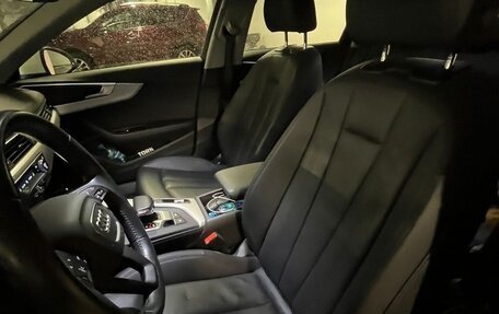 Audi A4, 2018 год, 2 160 000 рублей, 10 фотография