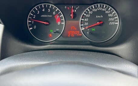 Nissan Note II рестайлинг, 2010 год, 890 000 рублей, 6 фотография