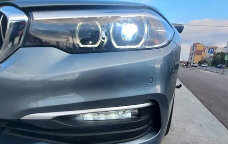 BMW 5 серия, 2018 год, 2 700 000 рублей, 3 фотография