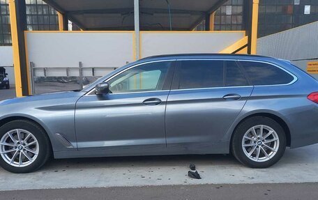 BMW 5 серия, 2018 год, 2 700 000 рублей, 4 фотография