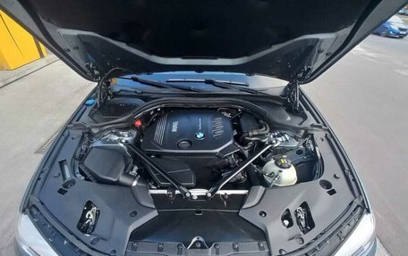 BMW 5 серия, 2018 год, 2 700 000 рублей, 15 фотография