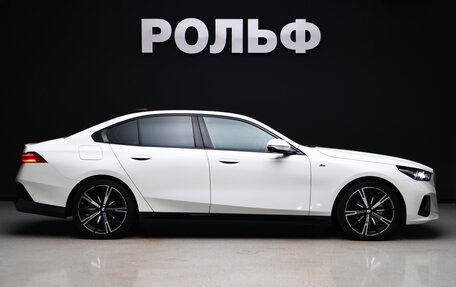BMW 5 серия, 2023 год, 8 300 000 рублей, 6 фотография
