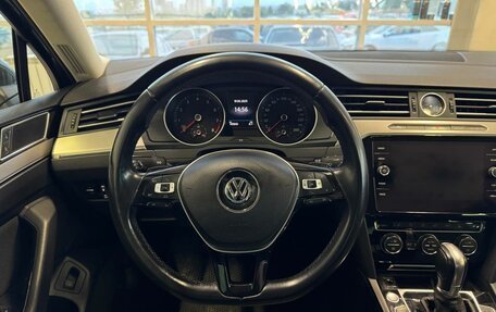 Volkswagen Passat B8 рестайлинг, 2017 год, 1 599 000 рублей, 7 фотография