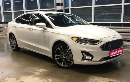 Ford Fusion (North America) II, 2018 год, 1 900 000 рублей, 1 фотография