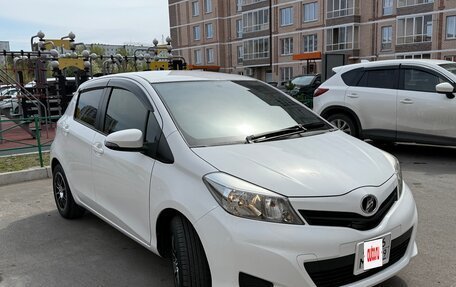 Toyota Vitz, 2012 год, 870 000 рублей, 1 фотография