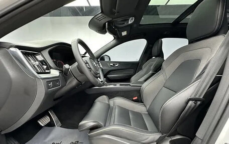 Volvo XC60 II, 2022 год, 3 079 000 рублей, 11 фотография