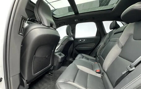 Volvo XC60 II, 2022 год, 3 079 000 рублей, 12 фотография