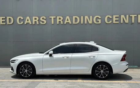 Volvo S60 III, 2022 год, 2 215 000 рублей, 5 фотография