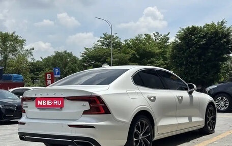 Volvo S60 III, 2022 год, 2 215 000 рублей, 3 фотография