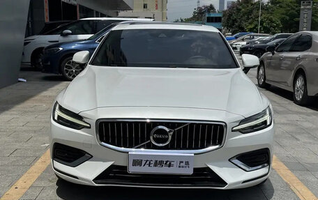 Volvo S60 III, 2022 год, 2 215 000 рублей, 12 фотография