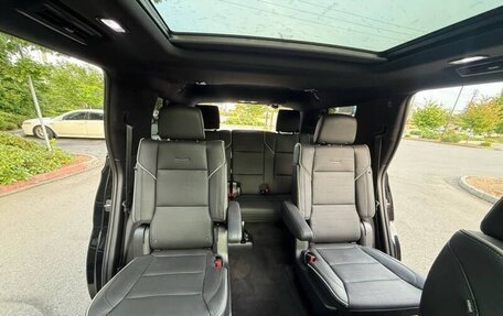 Cadillac Escalade V, 2023 год, 13 710 000 рублей, 13 фотография