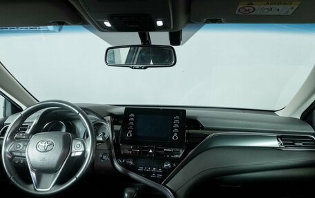 Toyota Camry, 2021 год, 2 725 000 рублей, 6 фотография
