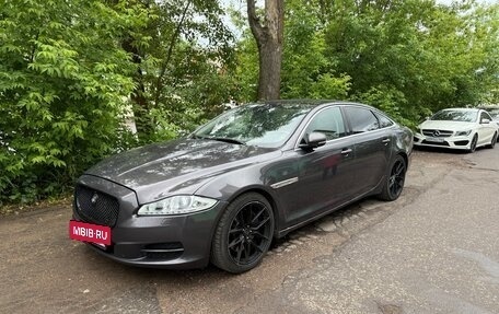 Jaguar XJ IV (X351), 2010 год, 1 880 000 рублей, 2 фотография