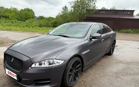 Jaguar XJ IV (X351), 2010 год, 1 880 000 рублей, 3 фотография