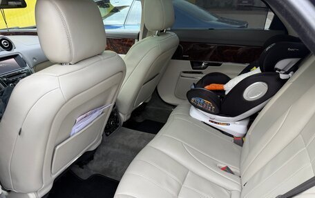 Jaguar XJ IV (X351), 2010 год, 1 880 000 рублей, 13 фотография