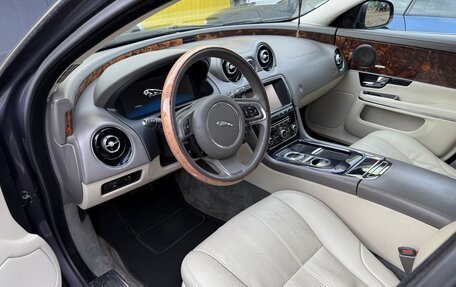Jaguar XJ IV (X351), 2010 год, 1 880 000 рублей, 12 фотография