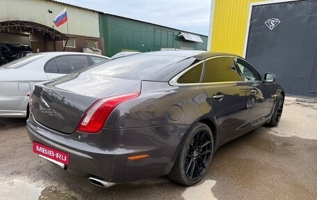 Jaguar XJ IV (X351), 2010 год, 1 880 000 рублей, 11 фотография