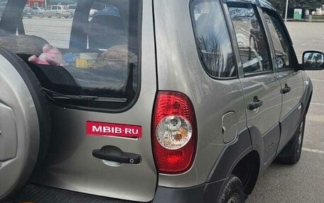 Chevrolet Niva I рестайлинг, 2015 год, 705 000 рублей, 6 фотография