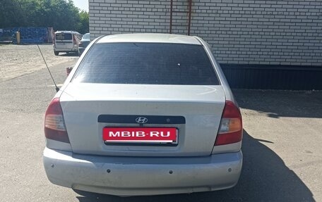 Hyundai Accent II, 2004 год, 230 000 рублей, 3 фотография