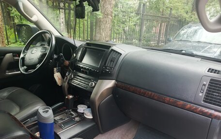 Toyota Land Cruiser 200, 2009 год, 2 600 000 рублей, 4 фотография
