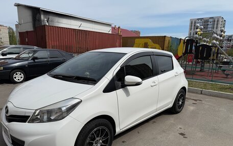 Toyota Vitz, 2012 год, 870 000 рублей, 10 фотография