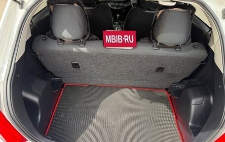 Toyota Vitz, 2012 год, 870 000 рублей, 9 фотография