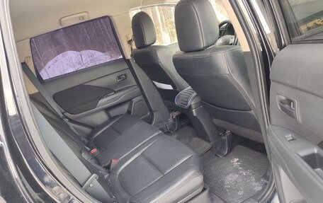 Mitsubishi Outlander III рестайлинг 3, 2012 год, 1 380 000 рублей, 7 фотография