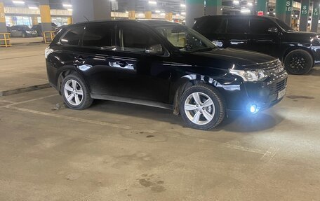 Mitsubishi Outlander III рестайлинг 3, 2012 год, 1 380 000 рублей, 5 фотография