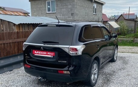 Mitsubishi Outlander III рестайлинг 3, 2012 год, 1 380 000 рублей, 2 фотография