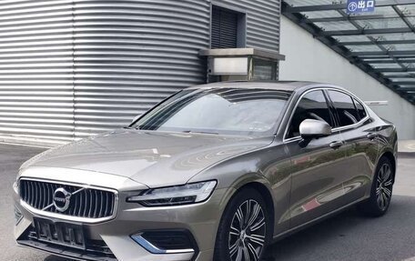 Volvo S60 III, 2022 год, 2 270 015 рублей, 5 фотография