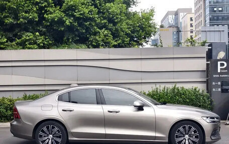 Volvo S60 III, 2022 год, 2 270 015 рублей, 7 фотография