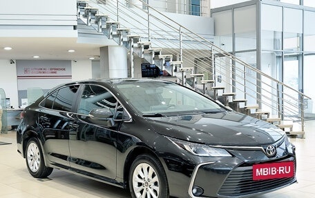 Toyota Corolla, 2020 год, 1 990 000 рублей, 7 фотография