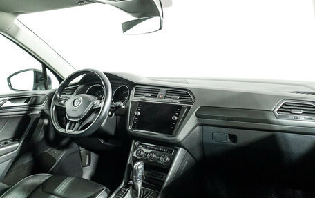 Volkswagen Tiguan II, 2019 год, 2 075 989 рублей, 9 фотография