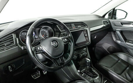 Volkswagen Tiguan II, 2019 год, 2 075 989 рублей, 11 фотография